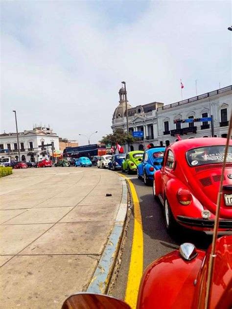 Celebra El D A Mundial Del Vocho En Una Caravana Llena De Historia Y