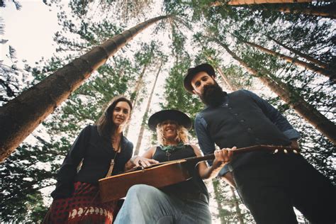 Vikki Thorn Returns To Utah With Her Australian Folk Trio The Waifs