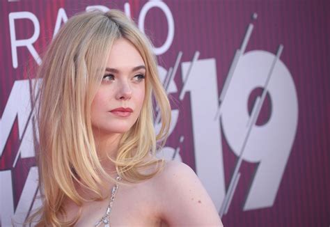 Elle Fanning Sexy Hot Celebs Home