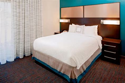 This guide explains how to book the Marriott Residence Inn Denver Zuni 3