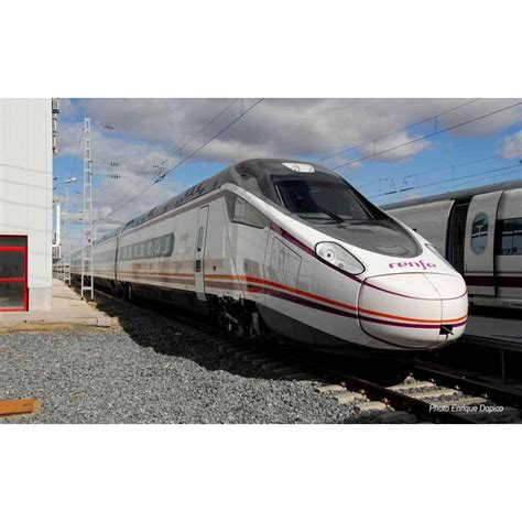 RENFE SET 4 COCHES TREN ALTA VELOCIDAD SERIE 114 AVANT DIGITAL