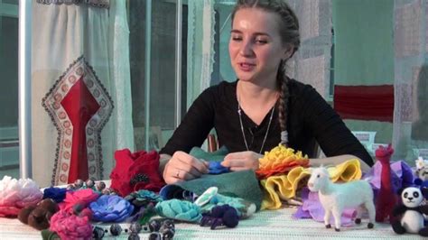 ЭЛЕОНОРА КНУРОВА. Валяние из шерсти. Мастер-класс - YouTube