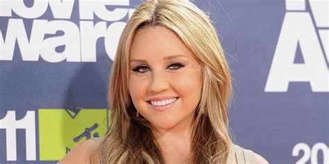 Amanda Bynes Pauses New Podcast After One Episode Reason Why Revealed