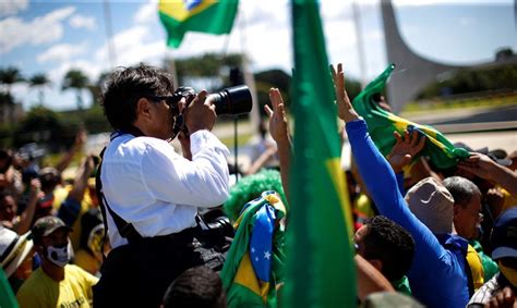 Pgr Pede Investiga O De Agress Es A Jornalistas Durante Manifesta O