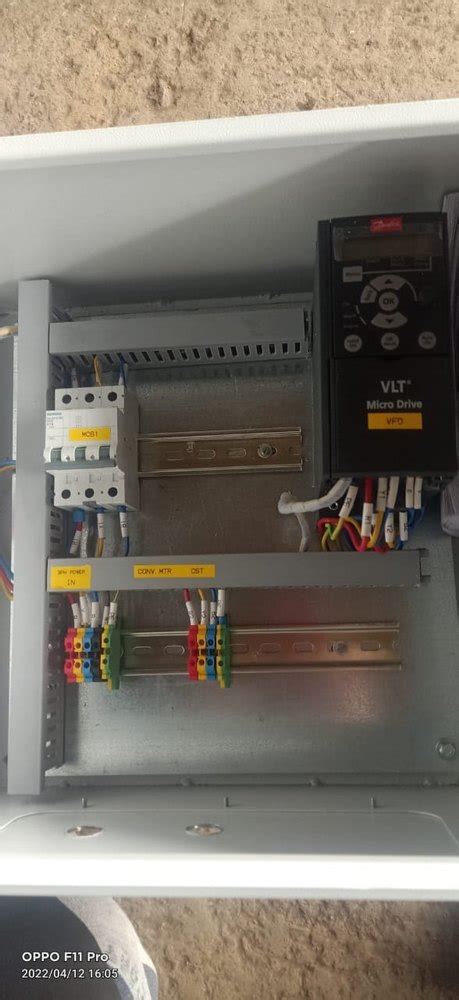 Three Phase 415 V Variable Frequency Drive Panels 440 V Upto 2000