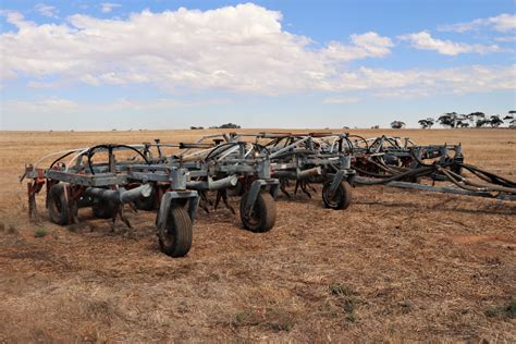 Lot 37 Flexicoil 800 Series 50 Scarifier AuctionsPlus