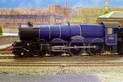 Swansea Railway Modellers Group — Review Hornby Tts Sound King Class