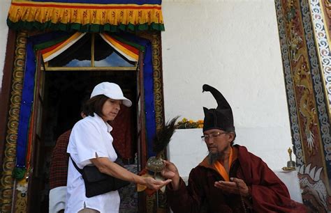 Bhutan- best time to travel - Mondisti.com