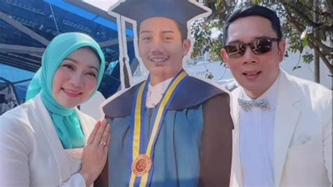 Hadiri Wisuda Eril Emil Tulis Pesan Haru Bahagiakan Yang Kita Cinta