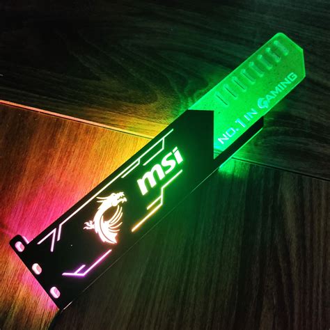 Đỡ VGA Led RGB Logo MSI đồng bộ màu với bộ điều khiển Coolmoon