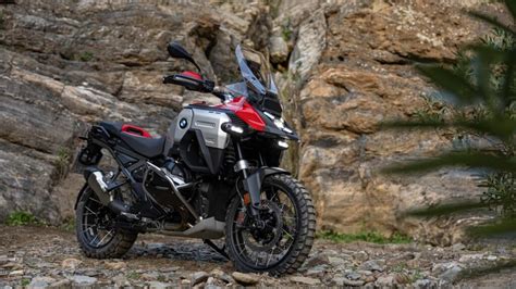 La BMW R 1300 GS Adventure Traverse Les Continents En Tout Confort