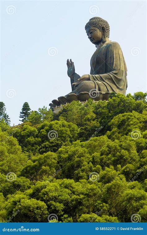 Estatua Grande Del Templo De Buda Isla De Lantau Hong Kong Imagen De