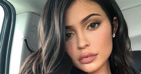 These New Photos Of Kylie Jenner Without Lip Fillers Are Seriously So