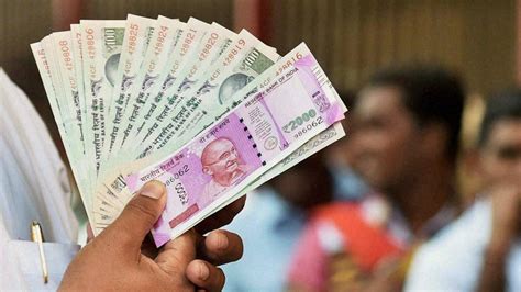 Rbi To Issue New Rs 100 Notes Soon Usage Of Older Notes To Continue