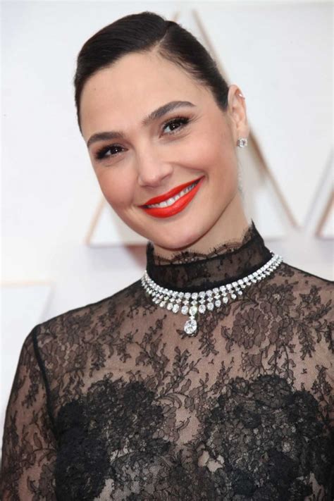 Gal Gadot Attends the 92nd Annual Academy Awards in in Los Angeles 02 ...