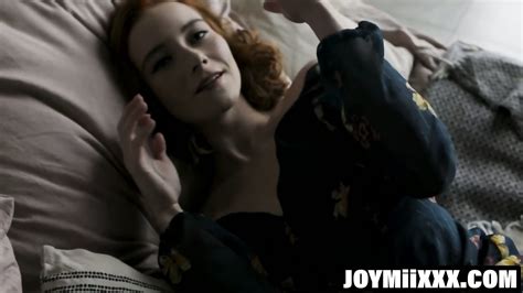 Rona Talin Strips Seductively Ending In Nude Bedroom Reveal