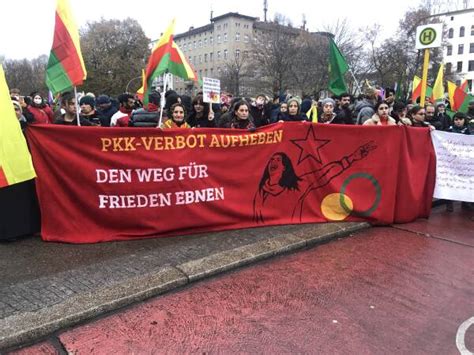 ANF Berlin Demonstration Gegen Das PKK Verbot Gestartet