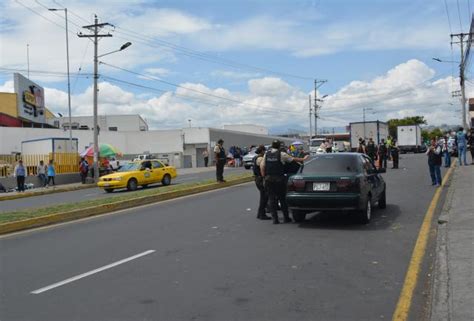 Ambato Cuatro Personas Fueron Capturadas Con Droga Y Armas