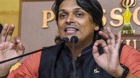 Kerala Activist Rahul Easwar Held For Controversial Remarks On Sabarimala Issue Oneindia News