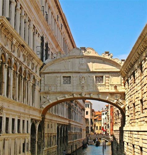 A Famosa Ponte Dos Suspiros Em Veneza Funcionava Como Passagem Dos