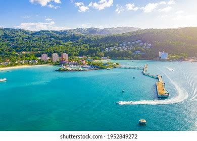 Ocho Rios Cruise Terminal Jamaica Stock Photo 1952849272 | Shutterstock