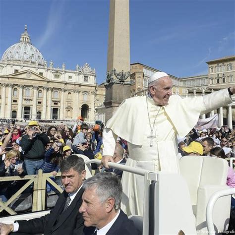 Papa Vara Dicastero Laici Famiglia Vita Europa