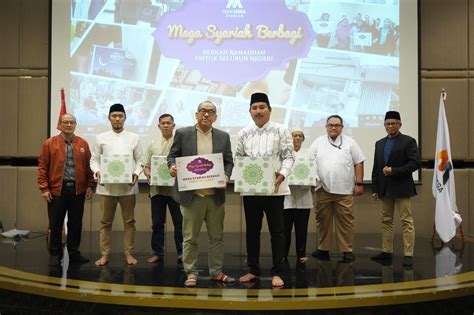 Ramadan Berbagi Bank Mega Syariah Salurkan Paket Sembako Di