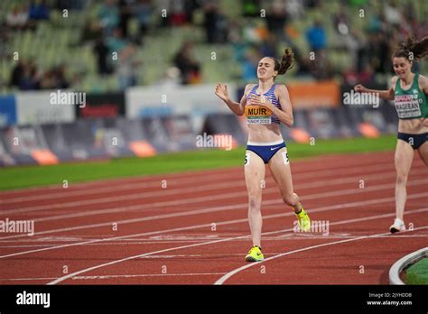 Laura Muir winning the 1500 meters at the European Athletics ...