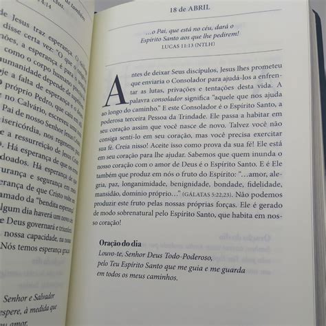 Devocional Dia a Dia Billy Graham 366 Meditações Diárias Capa Luxo