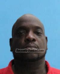 Recent Booking Mugshot For Calvin Jayvon James In Desoto County Florida