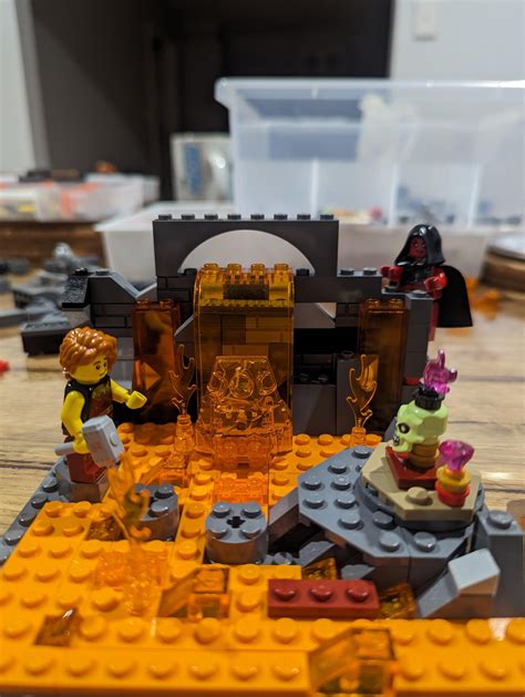 Crystal Skull MOC : r/lego