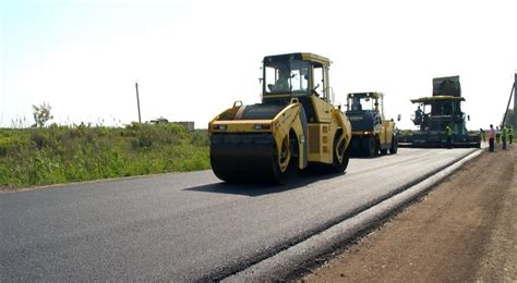 AZN 7 4 Million Allocated For Reconstruction Of Automobile Roads In