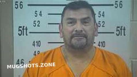 ROBERTO PEREZ 03 19 2023 Kleberg County Mugshots Zone