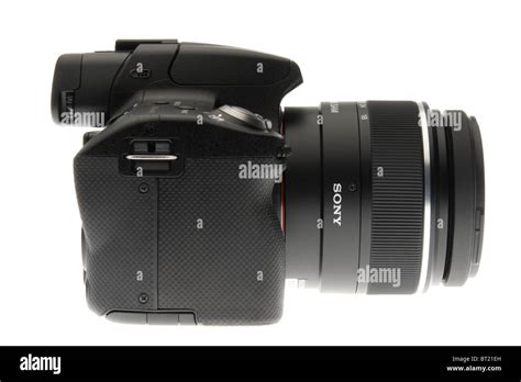 Sony Alpha 55 digital 'Single Lens Translucent' camera launched October ...