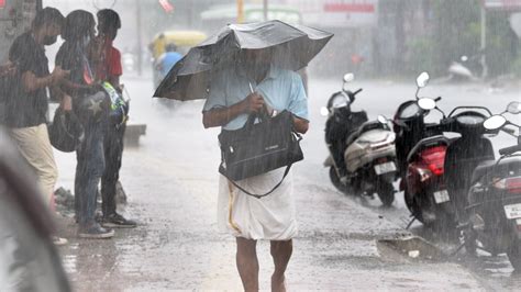 Northeast Monsoon Heavy Rains Inundate Keralas Ernakulam Yellow