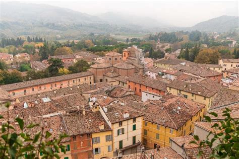 Best Day Trips From Bologna By Train Car Global Viewpoint