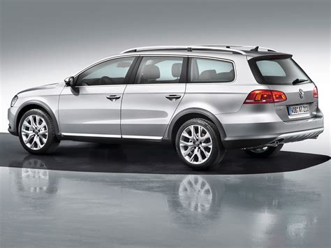 VOLKSWAGEN Passat Alltrack Specs Photos 2012 2013 2014 2015