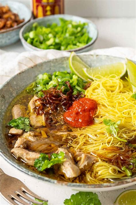 Lemongrass Ginger Chicken Soup With Turmeric Rice Noodles El Mundo Eats