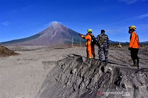 Pencarian Korban Erupsi Gunung Semeru Terus Dilakukan Antara News