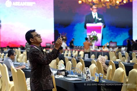 Siaran Pers KTT ASEAN 2023 KTT Ke 43 ASEAN Momentum Perangi Hoaks Dan