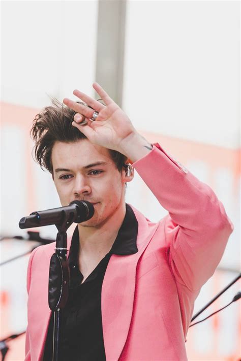 Harry Styles Pink Wallpapers Wallpaper Cave