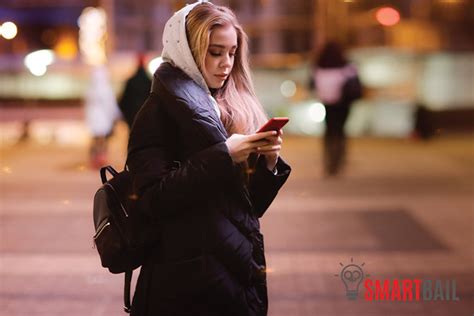 Distracted Walking In California Smartbail Los Angeles Bail Bonds