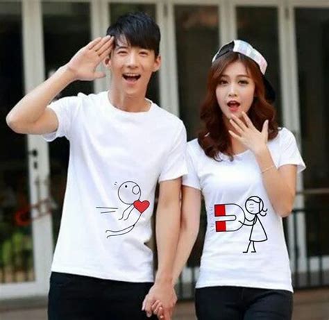 Half Sleeve Magnetic Love Trending Couple T Shirt In 100cotton Casual Wear At Rs 650pair In