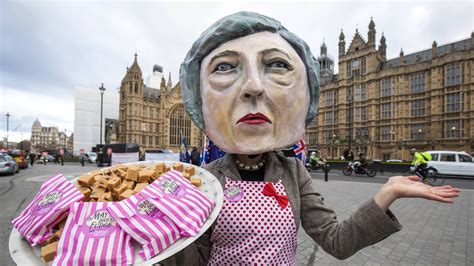 Brexit Theresa May Verschiebt Abstimmung Im Unterhaus Eu Sondergipfel