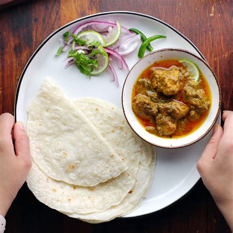 The Best Chicken Curry And Rice Roti Combo