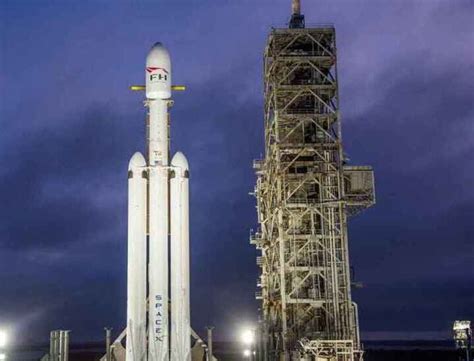 Así fue el lanzamiento y travesía del SpaceX Falcon Heavy el cohete