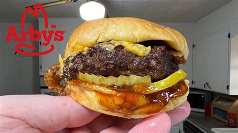 Arby’s New Bbq Bacon Burger Review Youtube