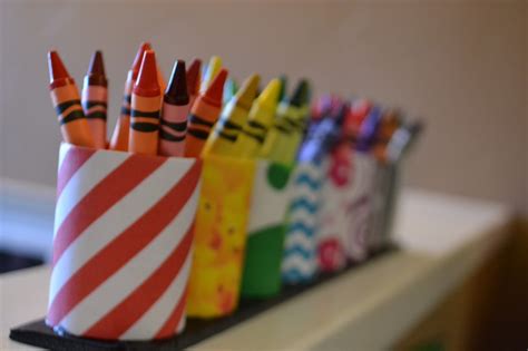 SykesterMom: {DIY Crayon Organizer}