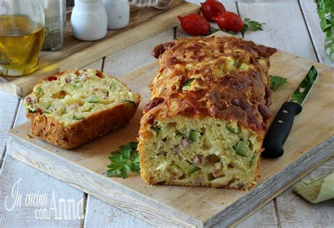 PLUMCAKE SALATO CON ZUCCHINE PANCETTA E SCAMORZA