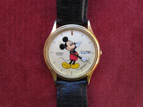 Vintage Disney Seiko Quartz Mickey Mouse By Vintagejewelryetal